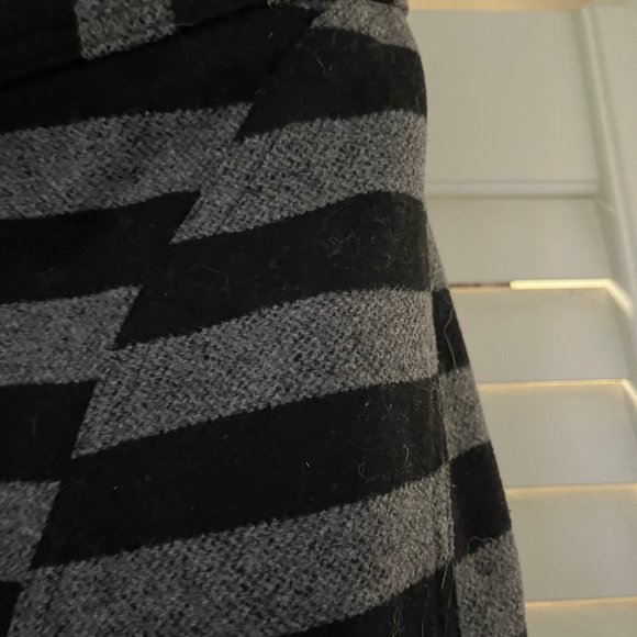 Skater Skirt Gray Black striped wool blend lined Size 4 - Picture 4 of 7